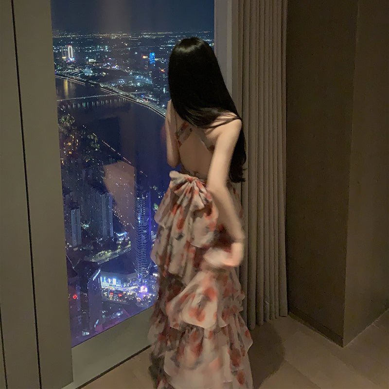 女人味交叉露背蛋糕裙碎花洋裝 - TWINKLE