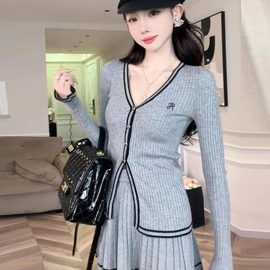 太美減齡學院風針織套裝 - TWINKLE