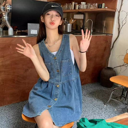 嬌小美人背心式牛仔洋裝 - TWINKLE