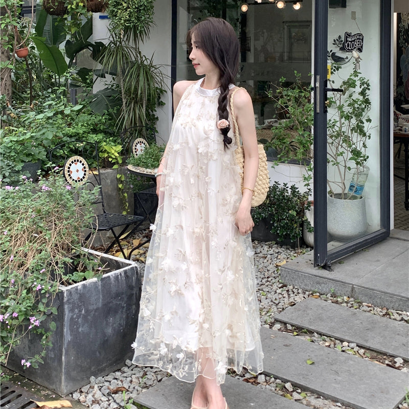 精緻花卉刺繡洋裝 - TWINKLE
