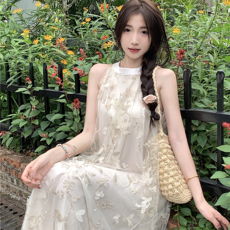 精緻花卉刺繡洋裝 - TWINKLE