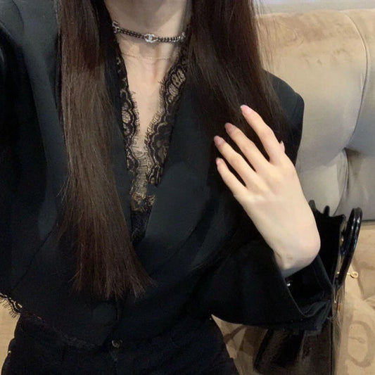 蕾絲邊性感西裝短外套 - TWINKLE