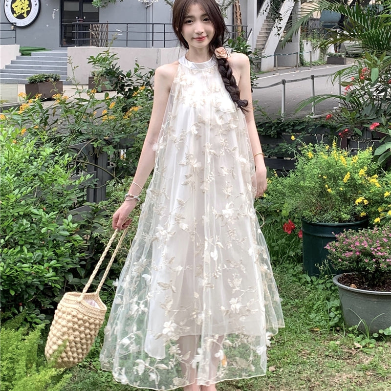 精緻花卉刺繡洋裝 - TWINKLE