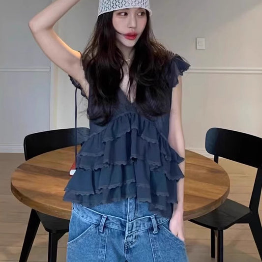 深V甜美荷葉上衣