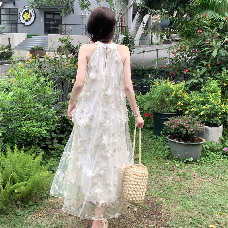 精緻花卉刺繡洋裝 - TWINKLE
