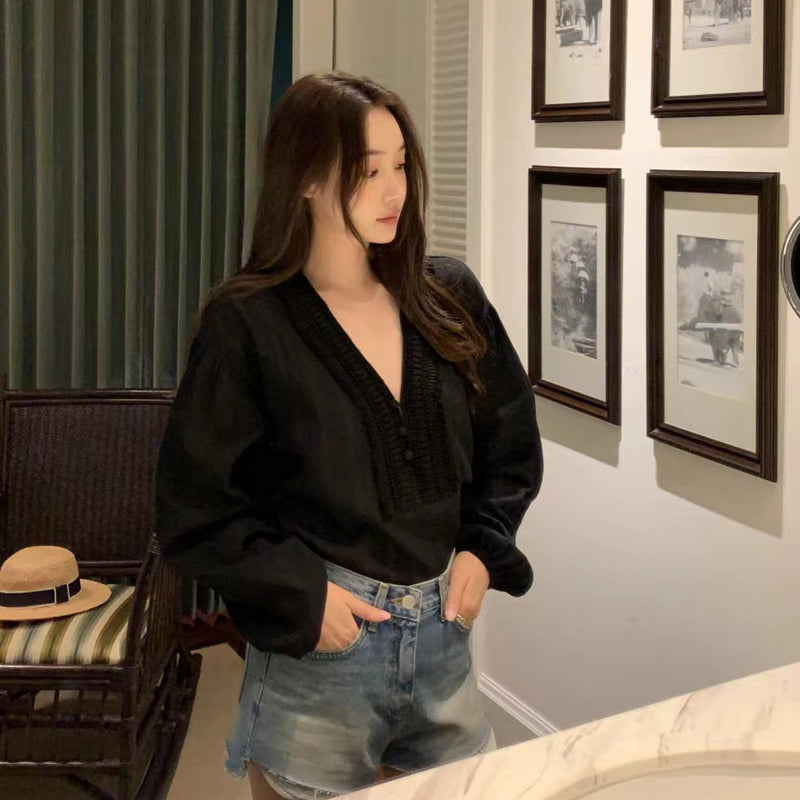 氣質V領泡泡袖娃娃襯衫