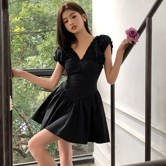 V領顯瘦黑天鵝小仙女洋裝 - TWINKLE
