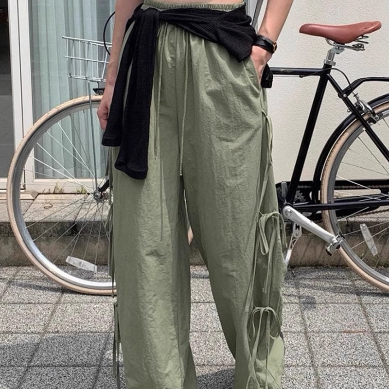 今夏必備甜美帥氣蝴蝶結傘兵褲