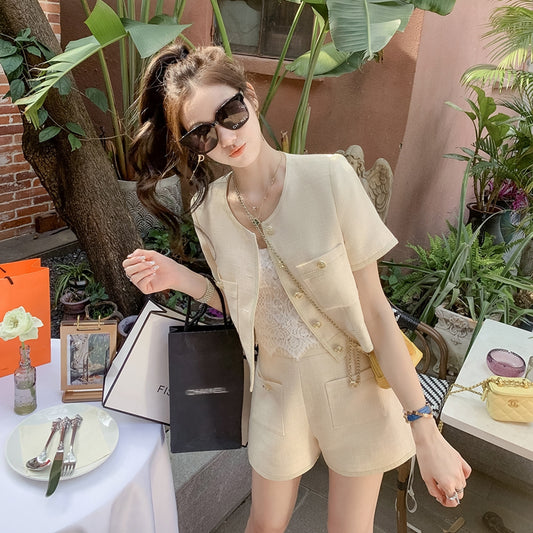 高級感萌萌清爽奶油系小香褲套裝 - TWINKLE