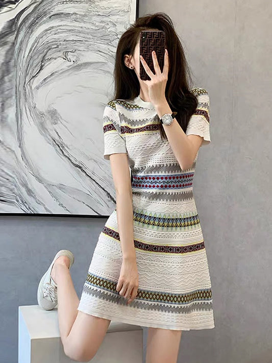 彩色織紋顯瘦針織洋裝 - TWINKLE