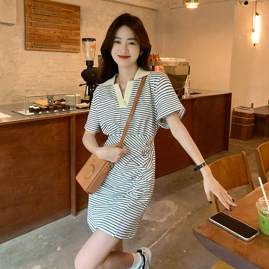 肉肉隱形細條紋抓褶洋裝 - TWINKLE