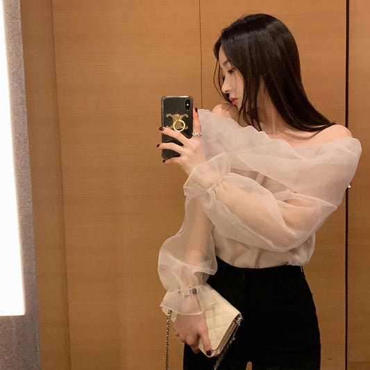 約會戰服露肩超女人味透紗上衣 - TWINKLE