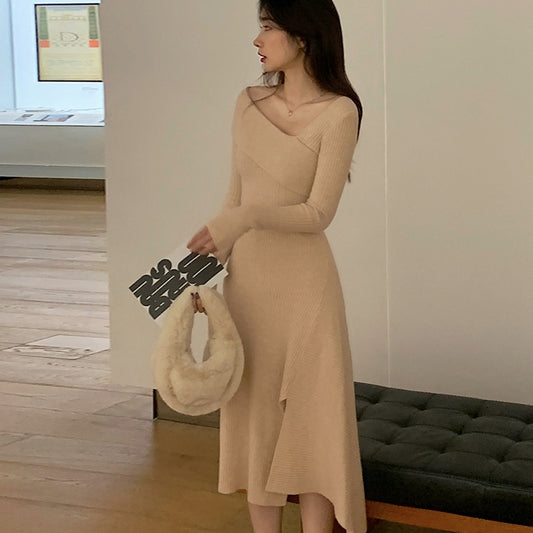 斜挖領開叉超女人味針織洋裝 - TWINKLE