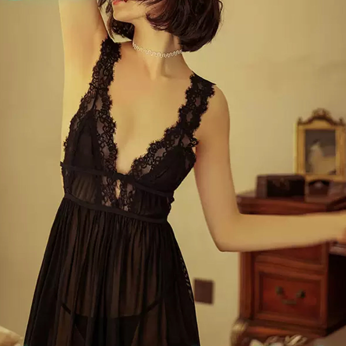 性感地帶深V蕾絲性感睡衣裙 - TWINKLE