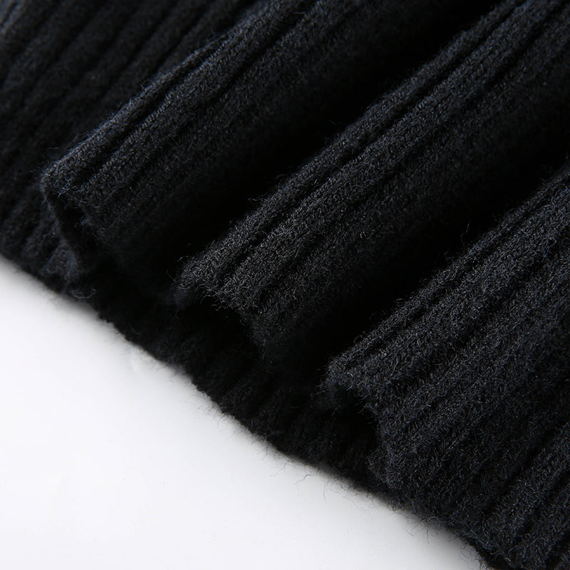 露鎖骨純慾風U領針織上衣 - TWINKLE