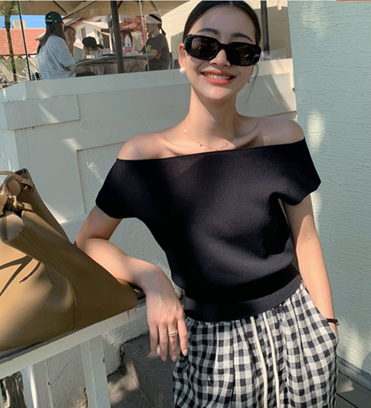 優雅小性感露肩上衣 - TWINKLE