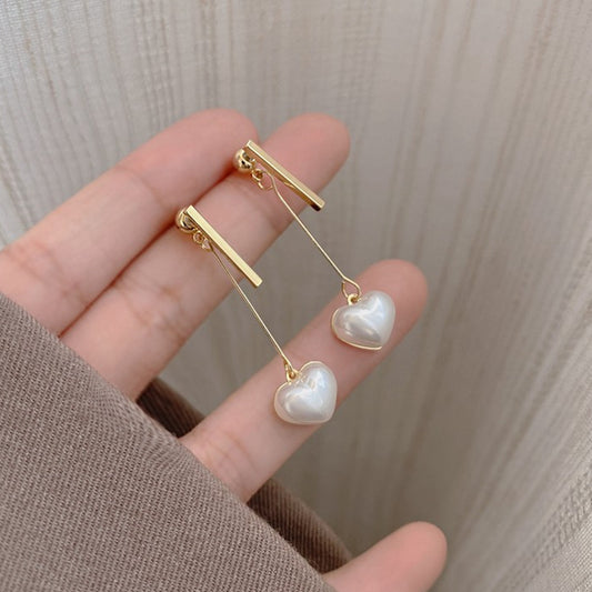 時尚名媛俐落愛心耳環 - TWINKLE