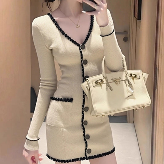 小香風氣質V領排扣針織洋裝