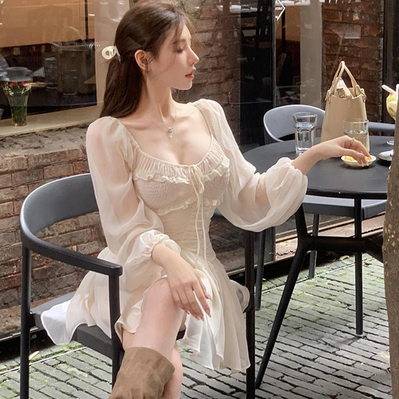 柔美性感露鎖骨泡泡袖洋裝