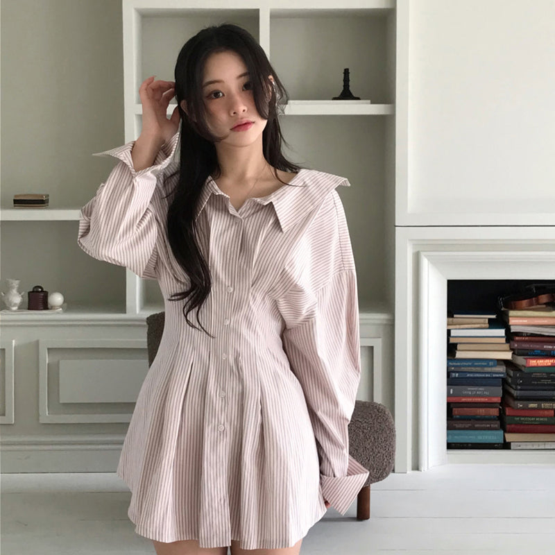 顯瘦大翻領收腰條紋洋裝