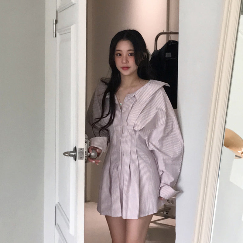 顯瘦大翻領收腰條紋洋裝