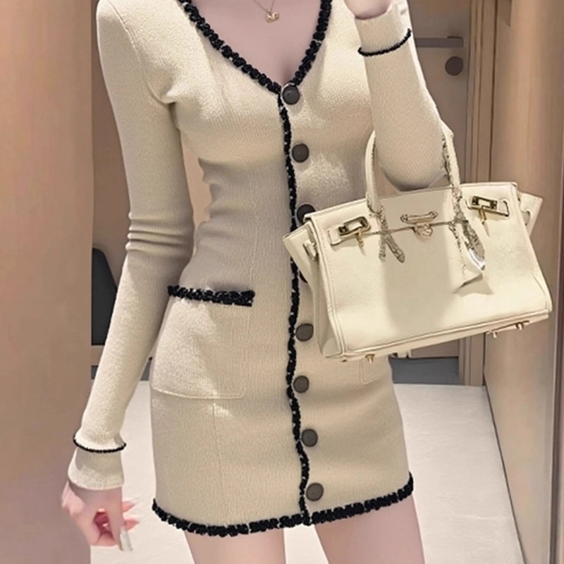 小香風氣質V領排扣針織洋裝