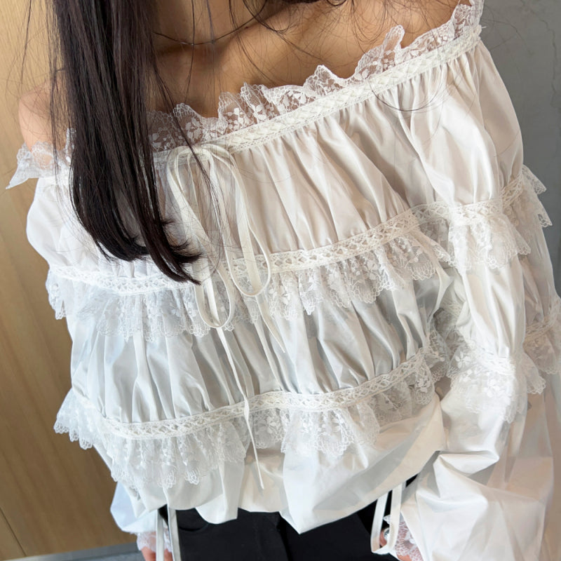 女人味露肩皺褶上衣 - TWINKLE