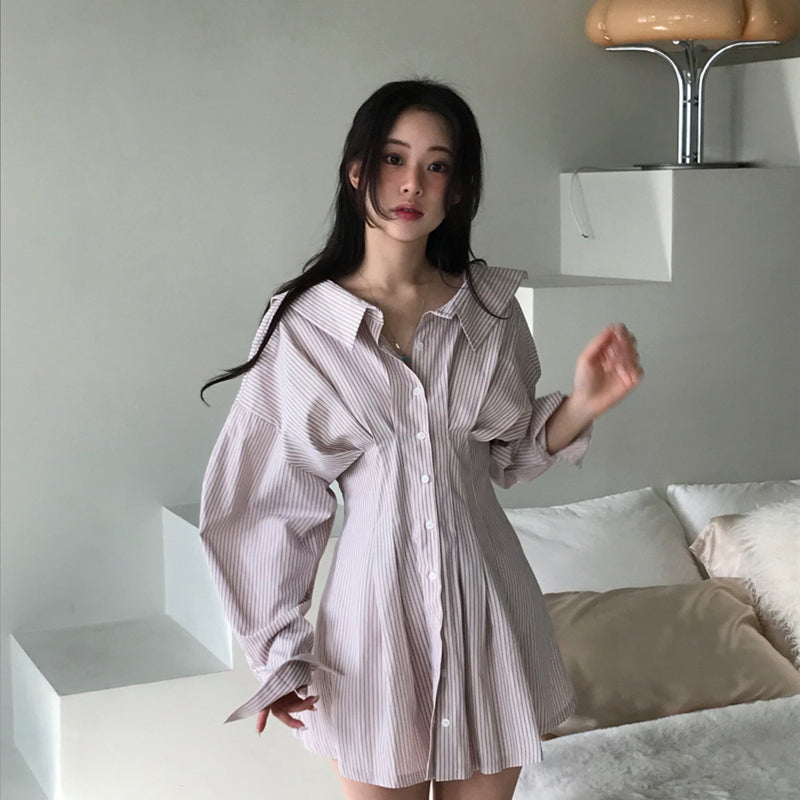 顯瘦大翻領收腰條紋洋裝