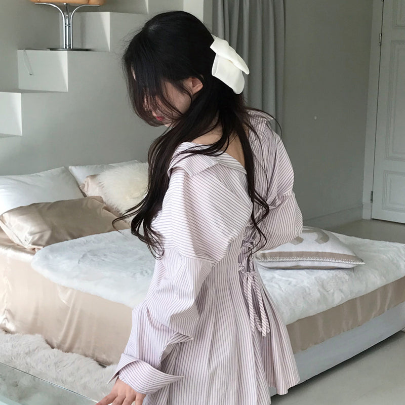 顯瘦大翻領收腰條紋洋裝