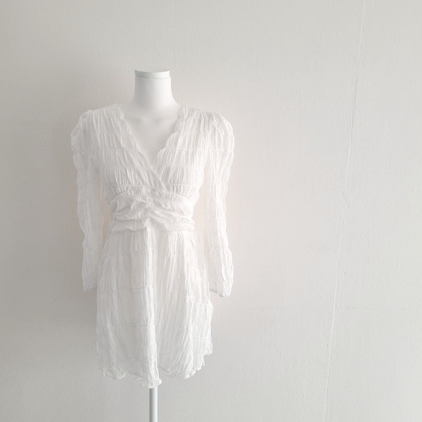 V領皺褶歐膩短洋裝