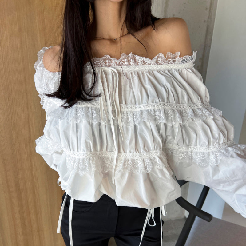 女人味露肩皺褶上衣 - TWINKLE