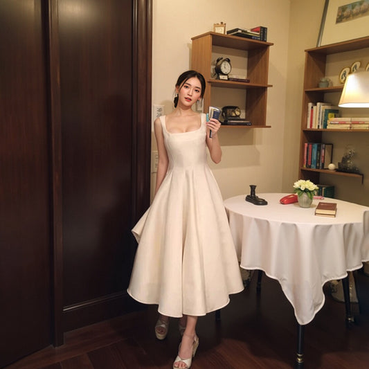 赫本風高級絲亮光澤感方領澎裙洋裝