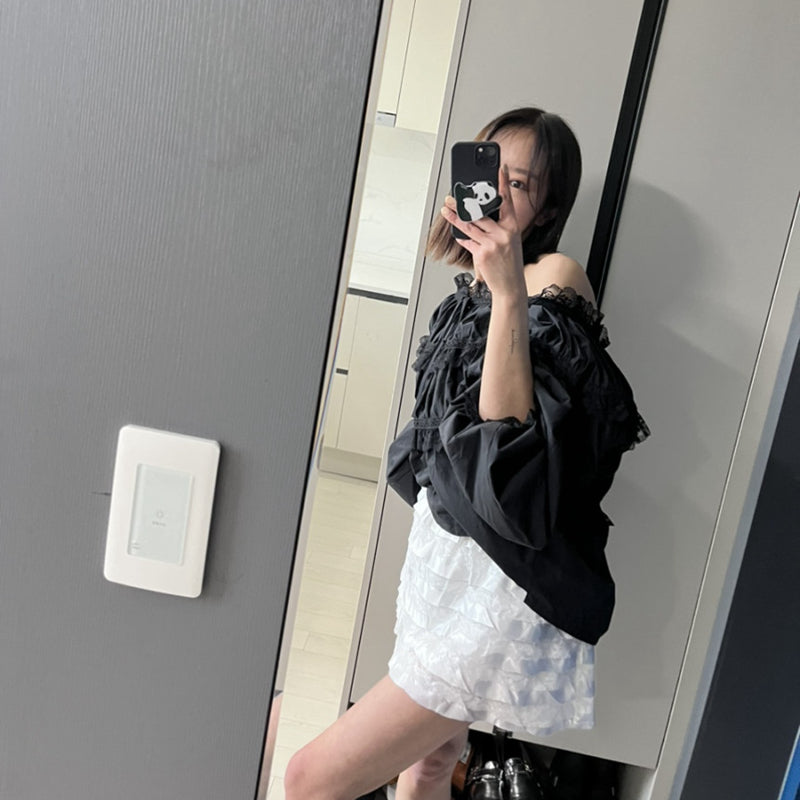 女人味露肩皺褶上衣 - TWINKLE