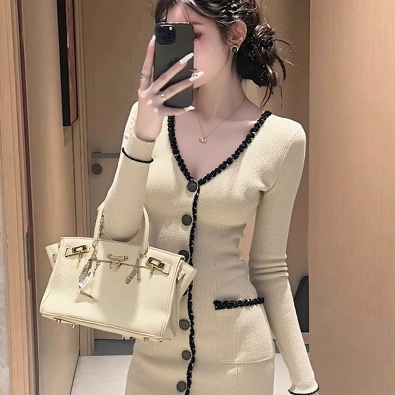 小香風氣質V領排扣針織洋裝