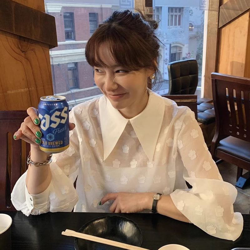 優雅尖領緹花上衣