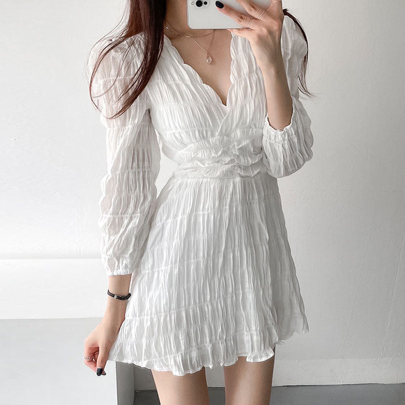 V領皺褶歐膩短洋裝