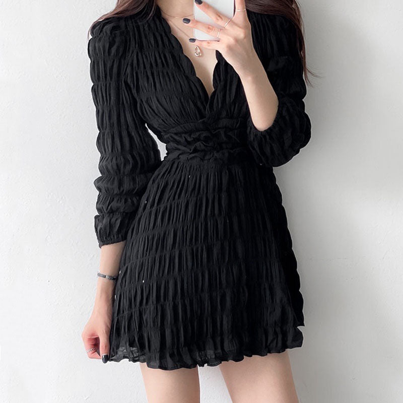 V領皺褶歐膩短洋裝