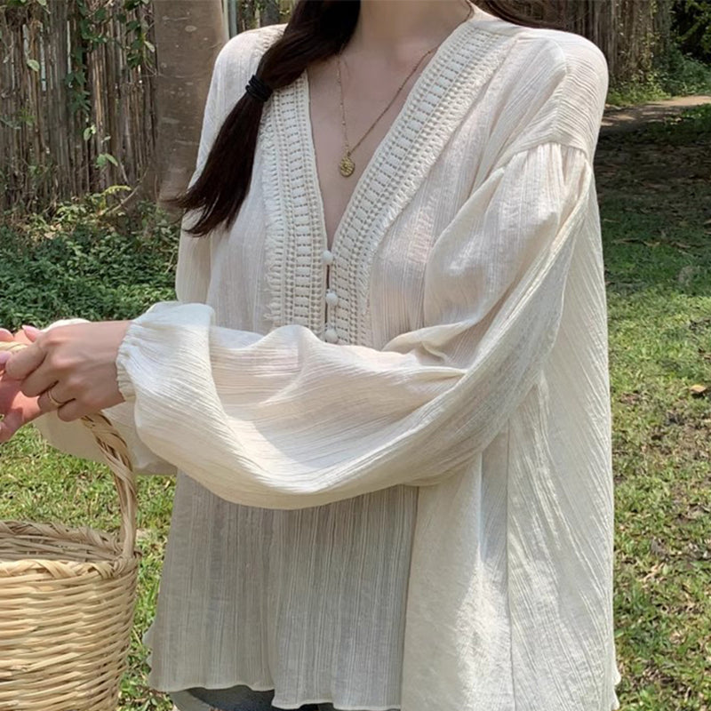 氣質V領泡泡袖娃娃襯衫