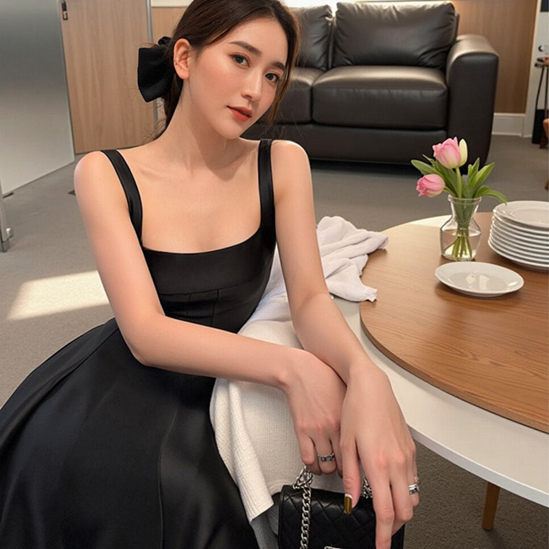 赫本風高級絲亮光澤感方領澎裙洋裝