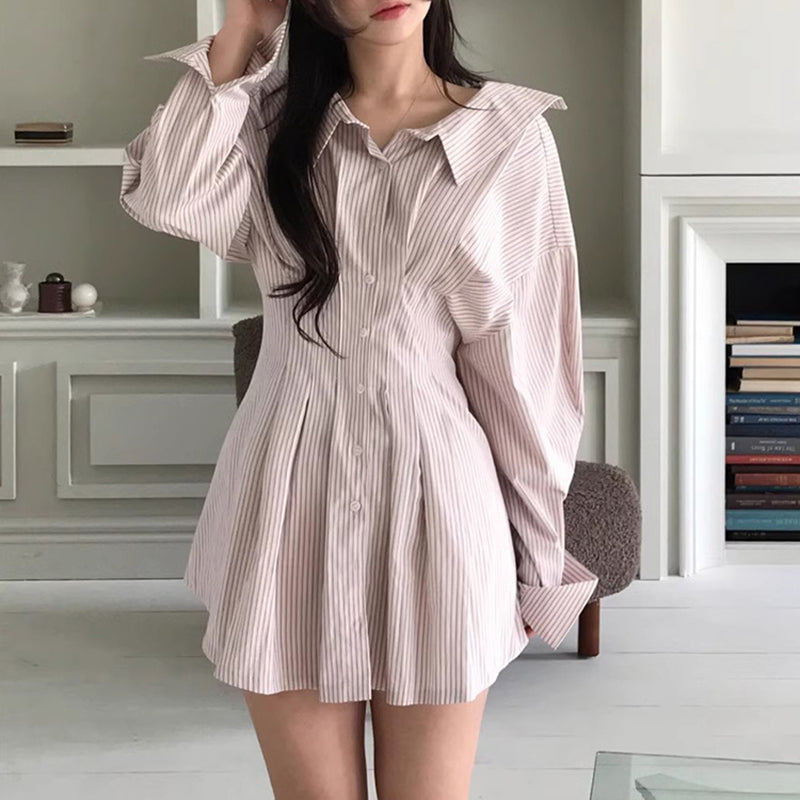 顯瘦大翻領收腰條紋洋裝