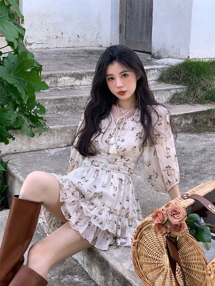 V領心花盛開甜美碎花洋裝 - TWINKLE
